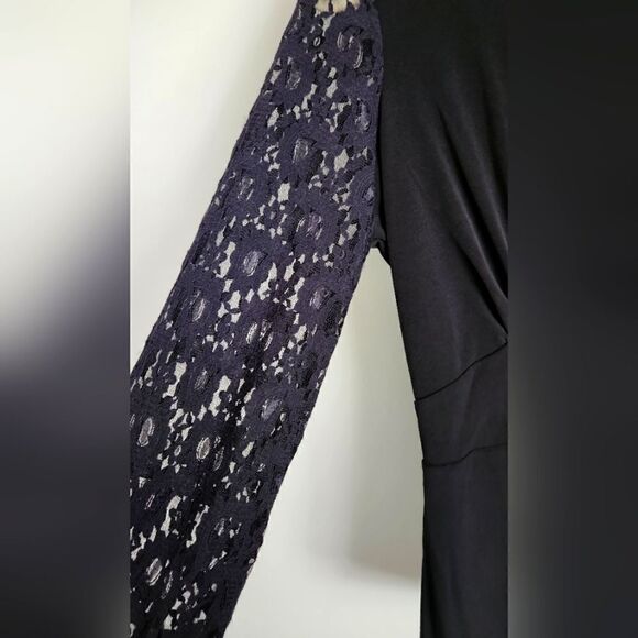 NEW CLASSIC BLOUSE MICHAEL KORS BLACK COLOR SIZE S VERY BEAUTIFUL. - Picture 3 of 4